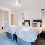 Serene 2-Bedroom Apartment By The River