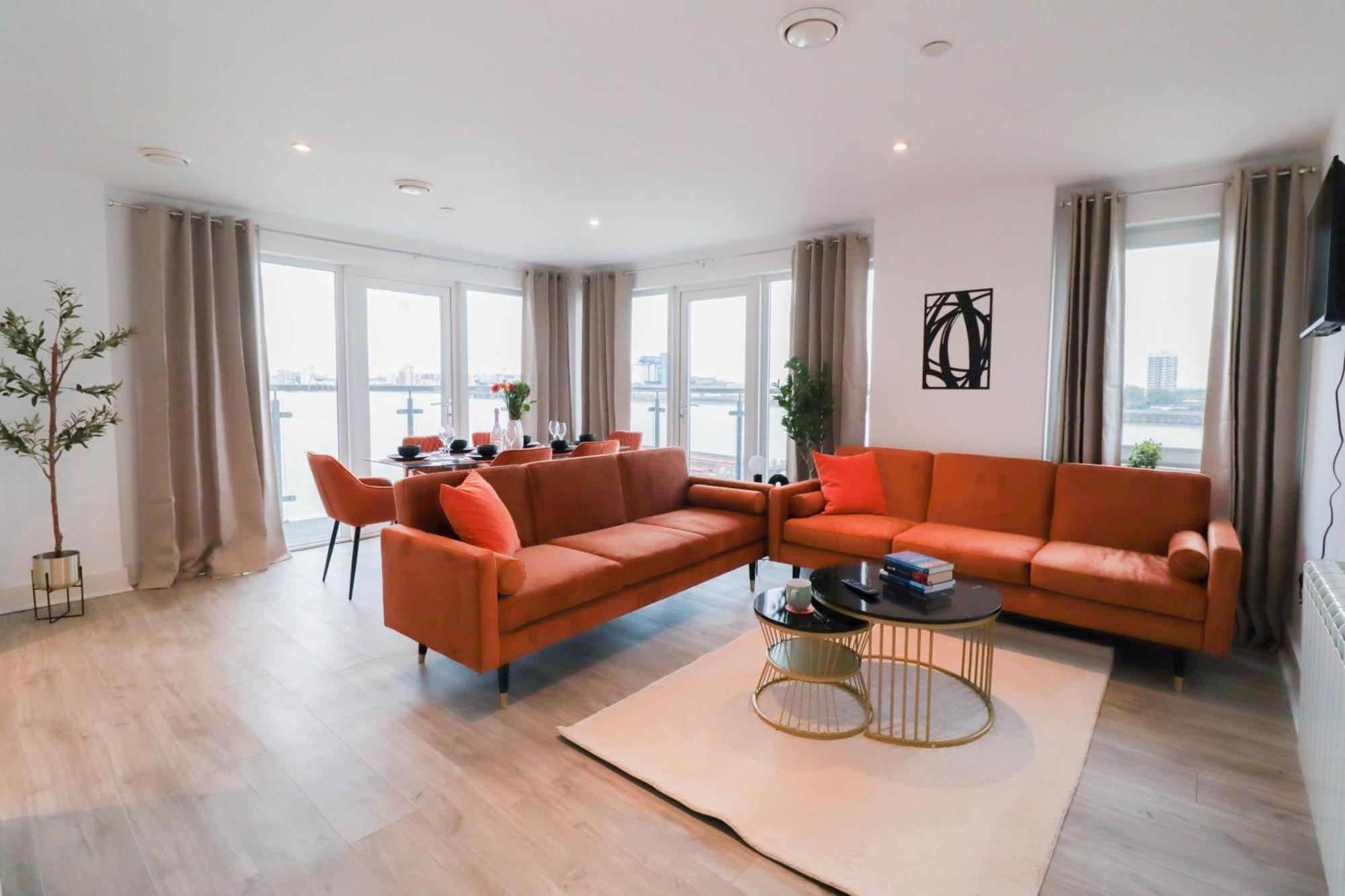 Serene 2-bedroom By The River Appartamento Londra